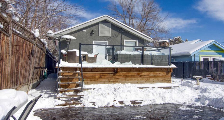 129 30 Avenue, Calgary, Alberta t2m2n1, 3 Bedrooms Bedrooms, ,2 BathroomsBathrooms,Residential,For Sale,30,A2287069