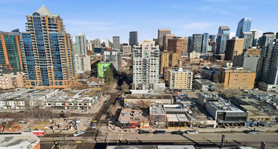 910 18 Avenue, Calgary, Alberta T2T 0H1, 2 Bedrooms Bedrooms, ,2 BathroomsBathrooms,Residential,For Sale,18,A2292351