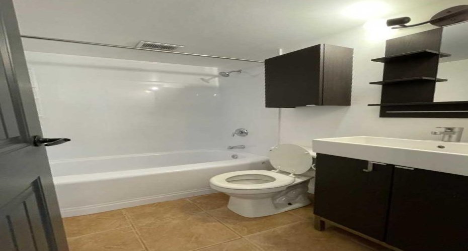 340 14 Avenue, Calgary, Alberta T2R 0M4, 1 Bedroom Bedrooms, ,1 BathroomBathrooms,Residential,For Sale,14,A2296735