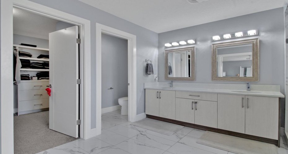 302 Kinniburgh Rd, Chestermere, Alberta T1X0Y6, 6 Bedrooms Bedrooms, ,5 BathroomsBathrooms,Residential,For Sale,Kinniburgh Rd,A2297073