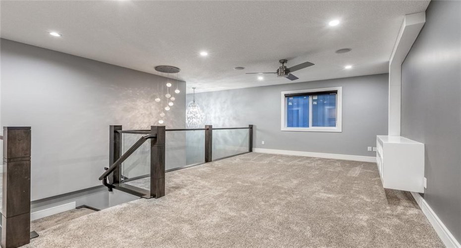 302 Kinniburgh Rd, Chestermere, Alberta T1X0Y6, 6 Bedrooms Bedrooms, ,5 BathroomsBathrooms,Residential,For Sale,Kinniburgh Rd,A2297073