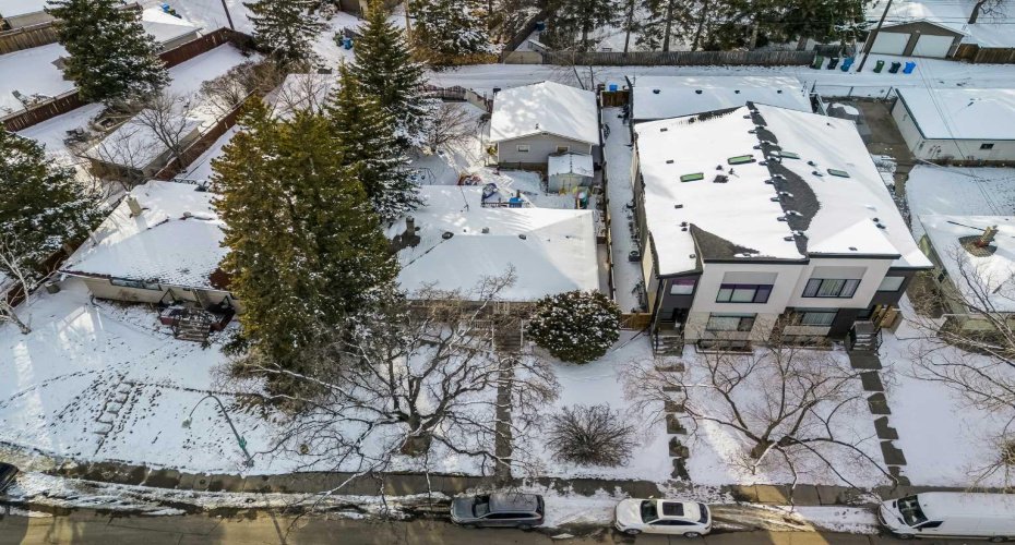 3131 33 Street, Calgary, Alberta T3E 2V1, 5 Bedrooms Bedrooms, ,2 BathroomsBathrooms,Residential,For Sale,33,A2293888