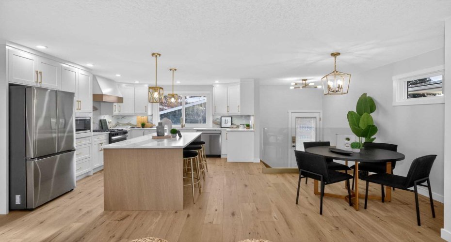 12031 Candiac Road, Calgary, Alberta T2W1L1, 4 Bedrooms Bedrooms, ,4 BathroomsBathrooms,Residential,For Sale,Candiac,A2297412