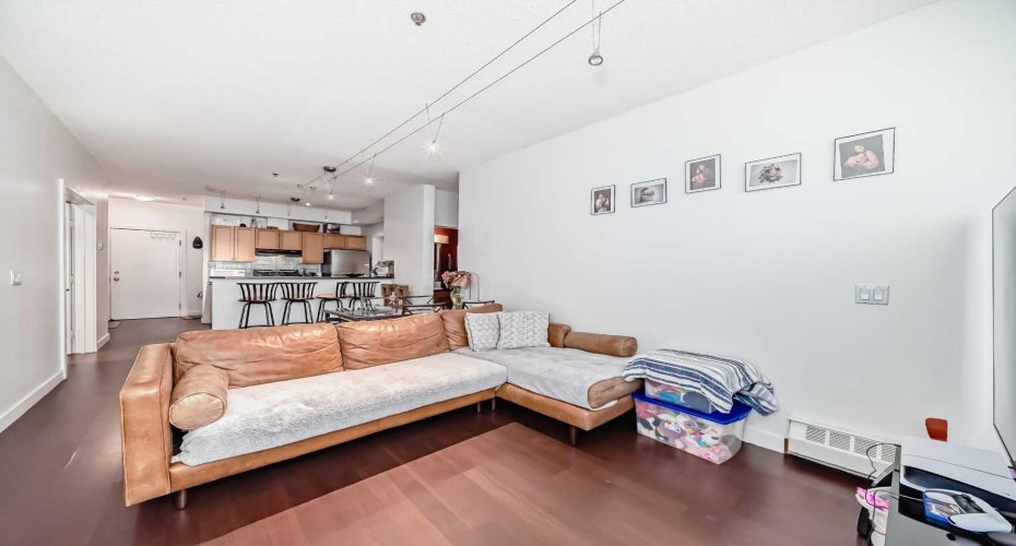 1000 15 Avenue, Calgary, Alberta T2R 0S6, 1 Bedroom Bedrooms, ,1 BathroomBathrooms,Residential,For Sale,15,A2297520