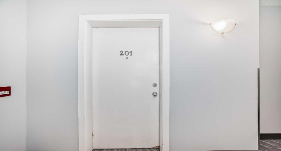 1000 15 Avenue, Calgary, Alberta T2R 0S6, 1 Bedroom Bedrooms, ,1 BathroomBathrooms,Residential,For Sale,15,A2297520