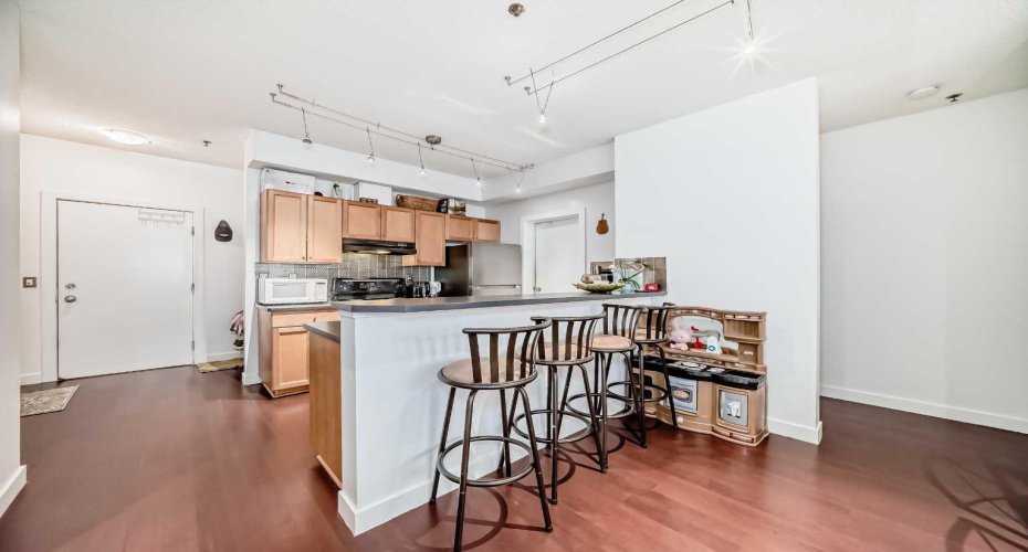 1000 15 Avenue, Calgary, Alberta T2R 0S6, 1 Bedroom Bedrooms, ,1 BathroomBathrooms,Residential,For Sale,15,A2297520