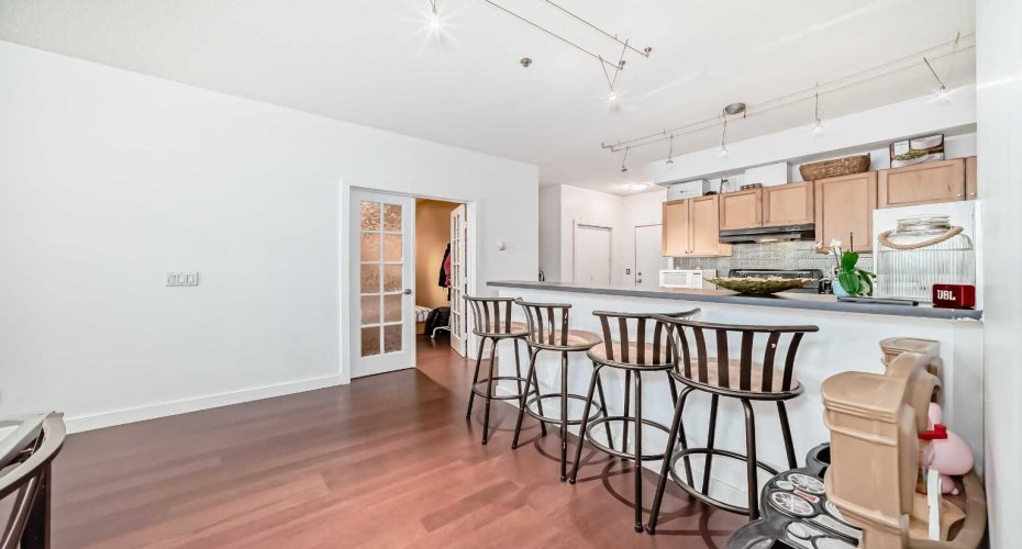 1000 15 Avenue, Calgary, Alberta T2R 0S6, 1 Bedroom Bedrooms, ,1 BathroomBathrooms,Residential,For Sale,15,A2297520