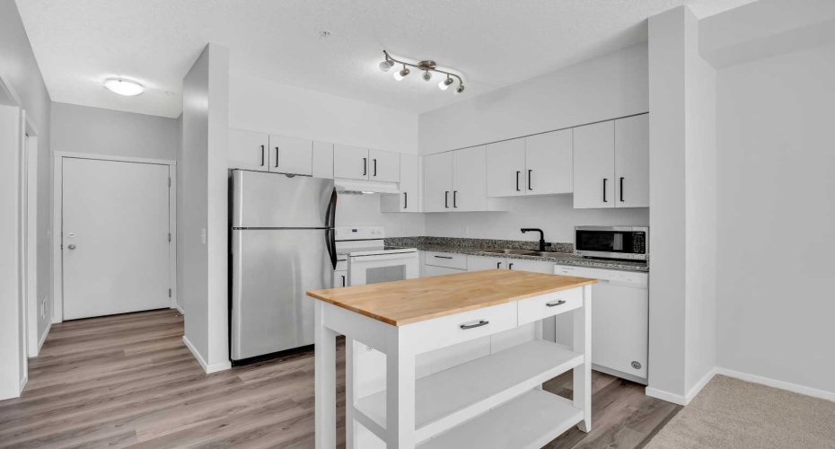 4641 128 Avenue, Calgary, Alberta T3N 1T3, 2 Bedrooms Bedrooms, ,1 BathroomBathrooms,Residential,For Sale,128,A2297774