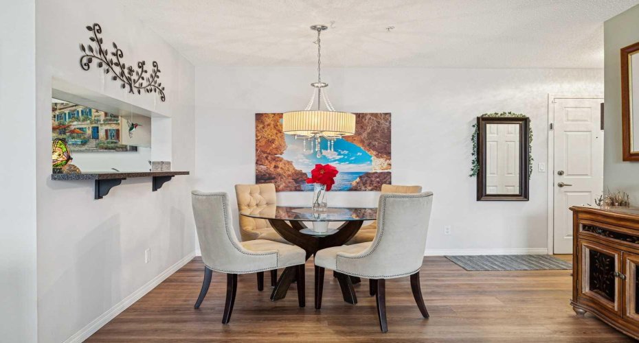 2022 Canyon Meadows Drive, Calgary, Alberta T2J 7H1, 2 Bedrooms Bedrooms, ,2 BathroomsBathrooms,Residential,For Sale,Canyon Meadows,A2298317