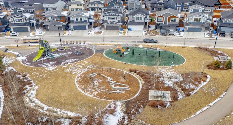 142 Cranbrook Park, Calgary, Alberta T3M 3C2, 4 Bedrooms Bedrooms, ,4 BathroomsBathrooms,Residential,For Sale,Cranbrook,A2298372