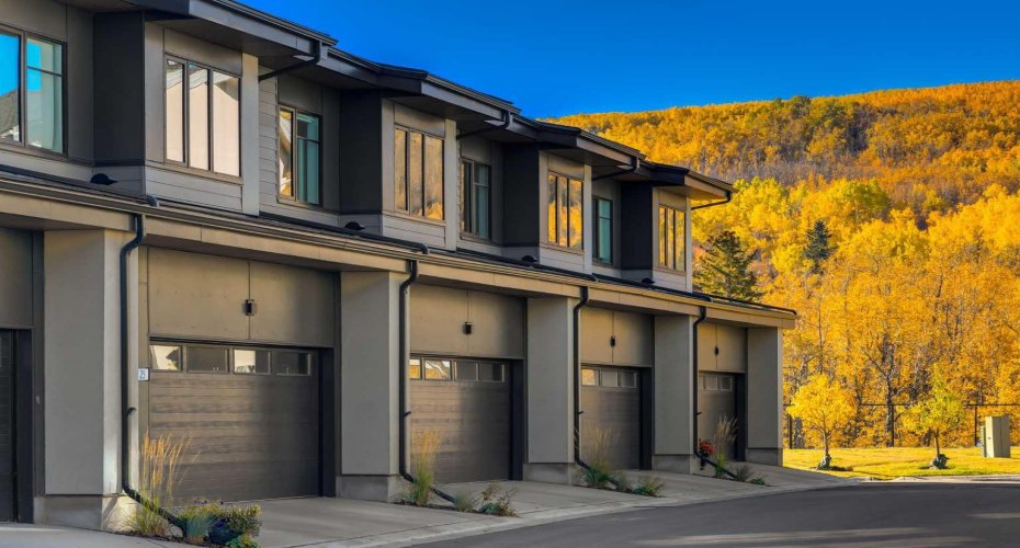 1453 Na'a Drive, Calgary, Alberta T3H 6H7, 3 Bedrooms Bedrooms, ,4 BathroomsBathrooms,Residential,For Sale,Na'a,A2298374