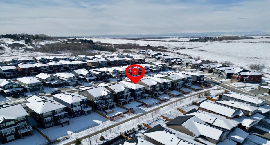 301 Crestmont Drive, Calgary, Alberta T3B6G9, 3 Bedrooms Bedrooms, ,3 BathroomsBathrooms,Residential,For Sale,Crestmont,A2298416