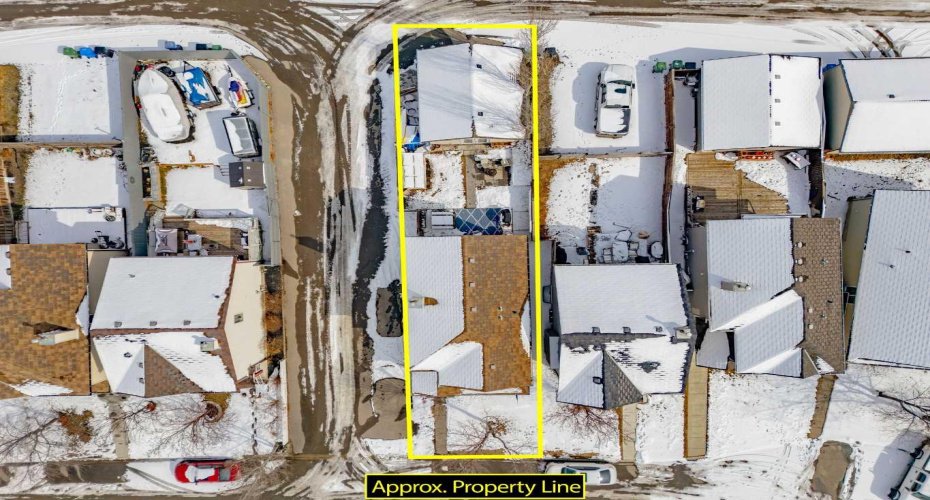 138 Cranberry Place, Calgary, Alberta T3M 0G9, 3 Bedrooms Bedrooms, ,4 BathroomsBathrooms,Residential,For Sale,Cranberry,A2298437