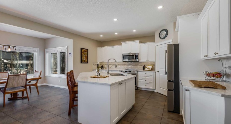 78 Evercreek Bluffs Road, Calgary, Alberta T2Y 4P2, 4 Bedrooms Bedrooms, ,4 BathroomsBathrooms,Residential,For Sale,Evercreek Bluffs,A2291591