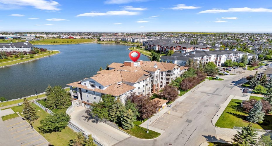 16 Country Village Bay, Calgary, Alberta T3K 5Y9, 1 Bedroom Bedrooms, ,1 BathroomBathrooms,Residential,For Sale,Country Village,A2298447