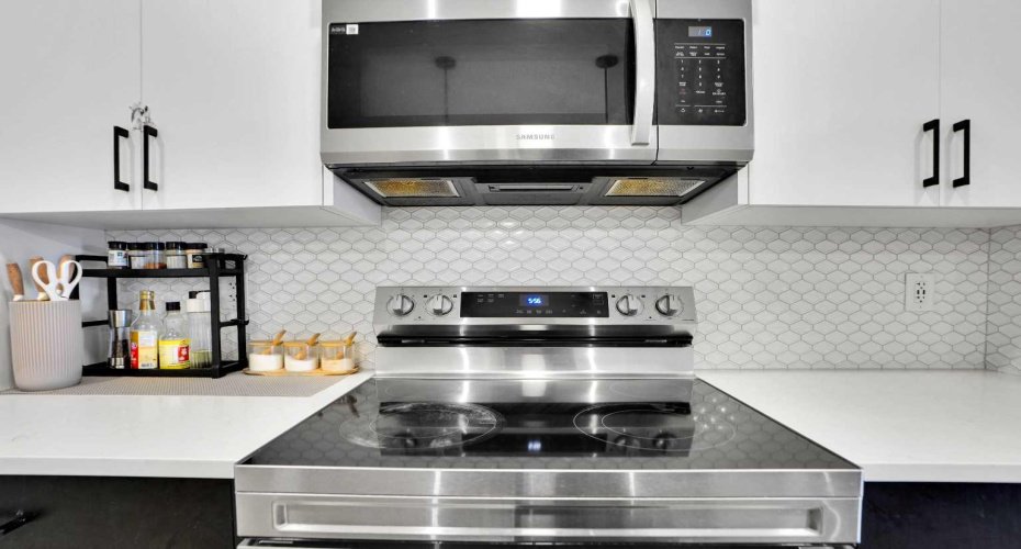 550 Belmont Street, Calgary, Alberta T2X 5Y9, 2 Bedrooms Bedrooms, ,2 BathroomsBathrooms,Residential,For Sale,Belmont,A2292339