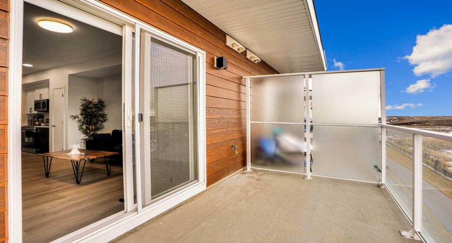 550 Belmont Street, Calgary, Alberta T2X 5Y9, 2 Bedrooms Bedrooms, ,2 BathroomsBathrooms,Residential,For Sale,Belmont,A2292339