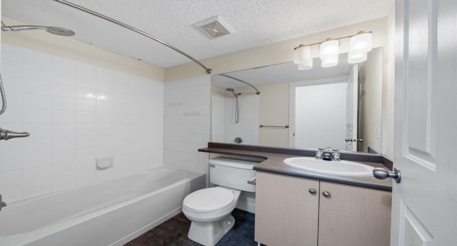 4000 Citadel Meadow Point, Calgary, Alberta T3G 5N5, 2 Bedrooms Bedrooms, ,2 BathroomsBathrooms,Residential,For Sale,Citadel Meadow,A2298463