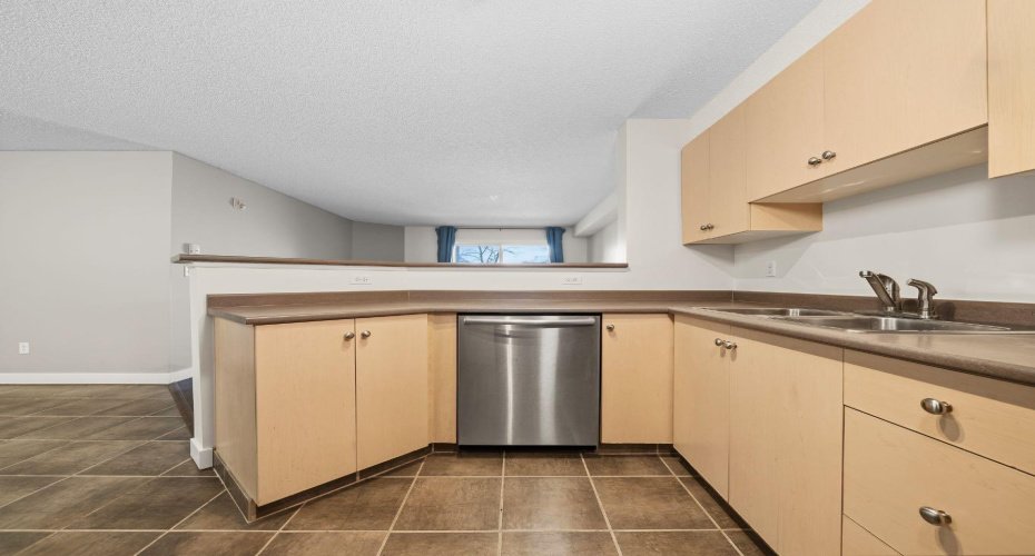 4000 Citadel Meadow Point, Calgary, Alberta T3G 5N5, 2 Bedrooms Bedrooms, ,2 BathroomsBathrooms,Residential,For Sale,Citadel Meadow,A2298463