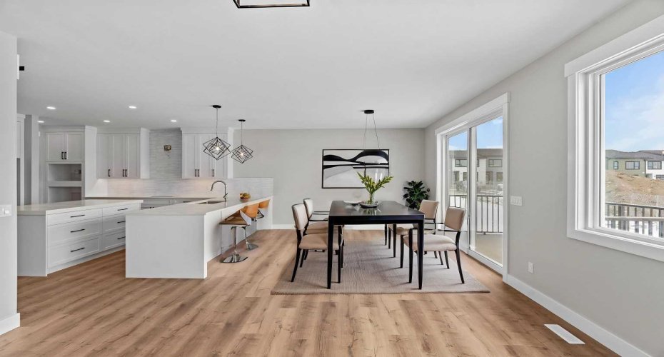 160 Vantage Drive, Cochrane, Alberta T4C 3G3, 5 Bedrooms Bedrooms, ,4 BathroomsBathrooms,Residential,For Sale,Vantage,A2294791