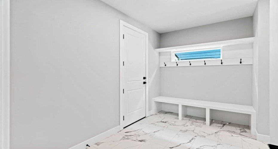 157 Vantage Drive, Cochrane, Alberta T4C 3G3, 5 Bedrooms Bedrooms, ,4 BathroomsBathrooms,Residential,For Sale,Vantage,A2294793