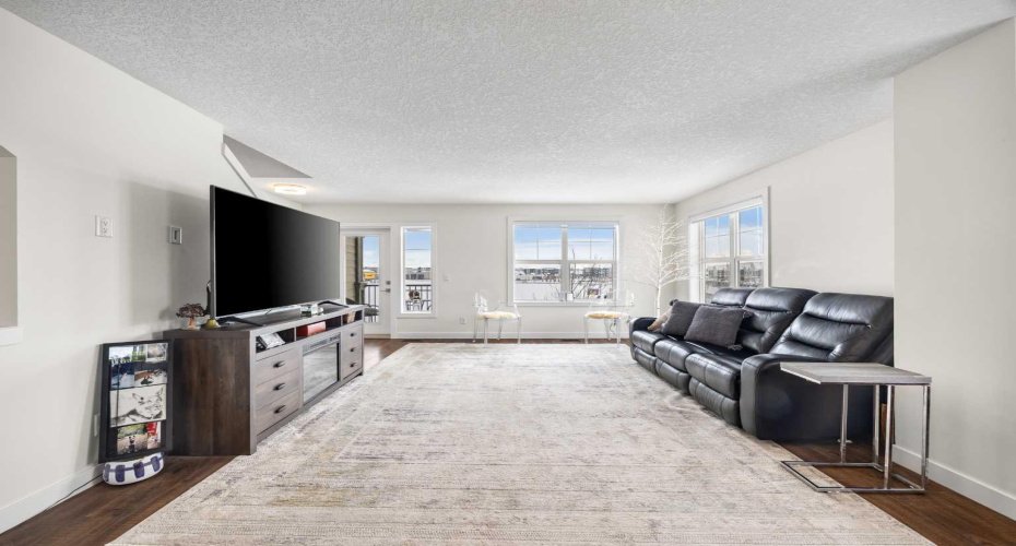 111 Evanscrest Gardens, Calgary, Alberta T3P 0S1, 3 Bedrooms Bedrooms, ,3 BathroomsBathrooms,Residential,For Sale,Evanscrest,A2298030