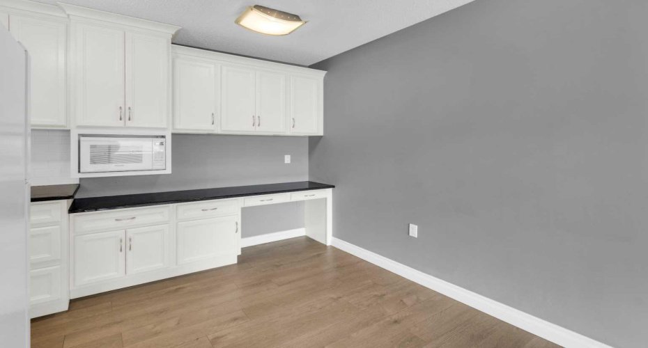 1602 11 Avenue, Calgary, Alberta T3C 0N2, 2 Bedrooms Bedrooms, ,1 BathroomBathrooms,Residential,For Sale,11,A2298083