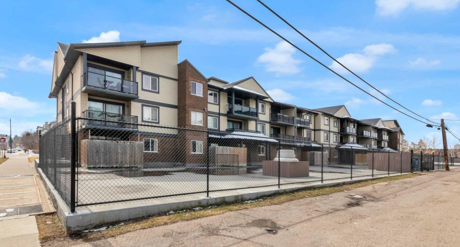 1602 11 Avenue, Calgary, Alberta T3C 0N2, 2 Bedrooms Bedrooms, ,1 BathroomBathrooms,Residential,For Sale,11,A2298083