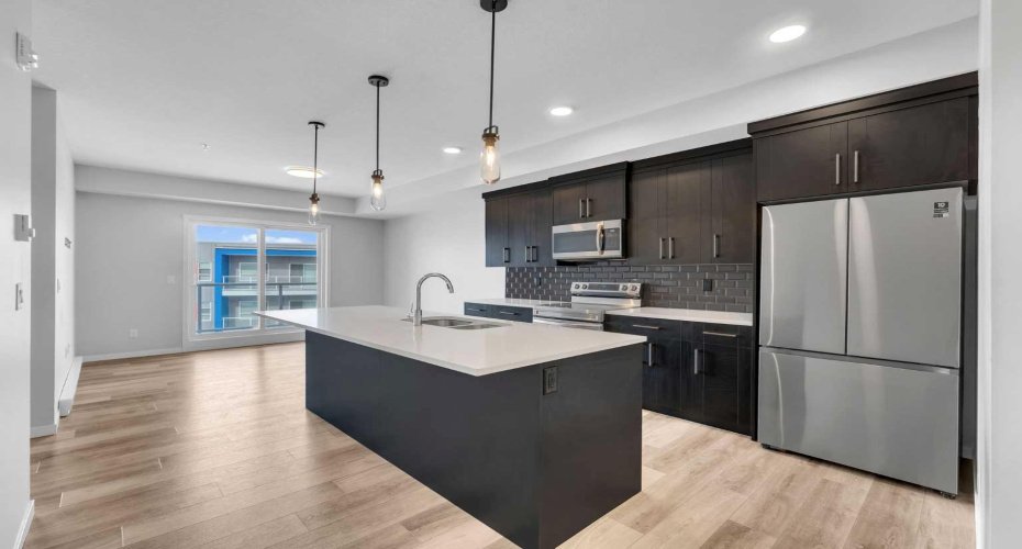 19489 Main Street, Calgary, Alberta T3M 3J3, 2 Bedrooms Bedrooms, ,1 BathroomBathrooms,Residential,For Sale,Main,A2298173
