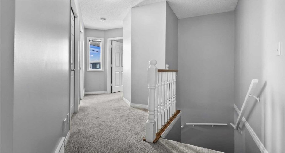 3101 39 Street, Calgary, Alberta T3E 3G9, 3 Bedrooms Bedrooms, ,3 BathroomsBathrooms,Residential,For Sale,39,A2298201