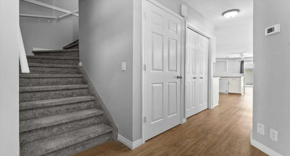 3101 39 Street, Calgary, Alberta T3E 3G9, 3 Bedrooms Bedrooms, ,3 BathroomsBathrooms,Residential,For Sale,39,A2298201