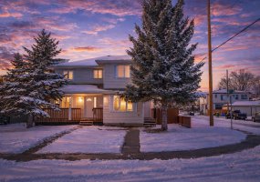 3103 39 Street, Calgary, Alberta T3E 3G9, 3 Bedrooms Bedrooms, ,3 BathroomsBathrooms,Residential,For Sale,39,A2298246