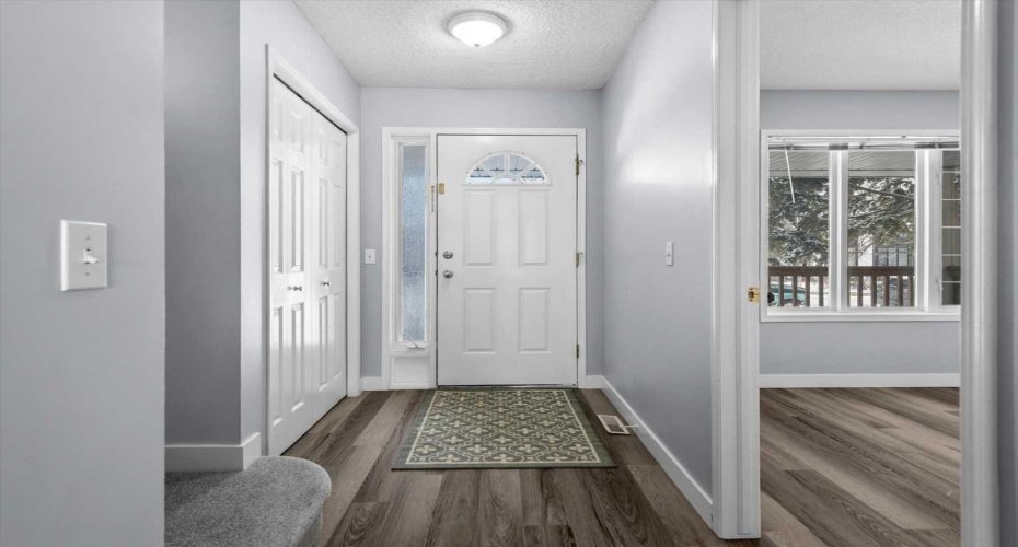 3103 39 Street, Calgary, Alberta T3E 3G9, 3 Bedrooms Bedrooms, ,3 BathroomsBathrooms,Residential,For Sale,39,A2298246