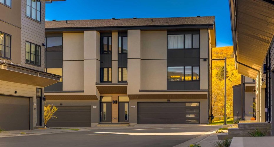 1453 Na'a Drive, Calgary, Alberta T3H 6H7, 3 Bedrooms Bedrooms, ,3 BathroomsBathrooms,Residential,For Sale,Na'a,A2298361