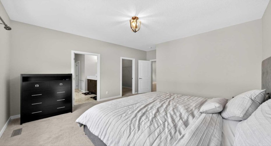 48 Carringvue Street, Calgary, Alberta T3P 1L7, 5 Bedrooms Bedrooms, ,5 BathroomsBathrooms,Residential,For Sale,Carringvue,A2298363