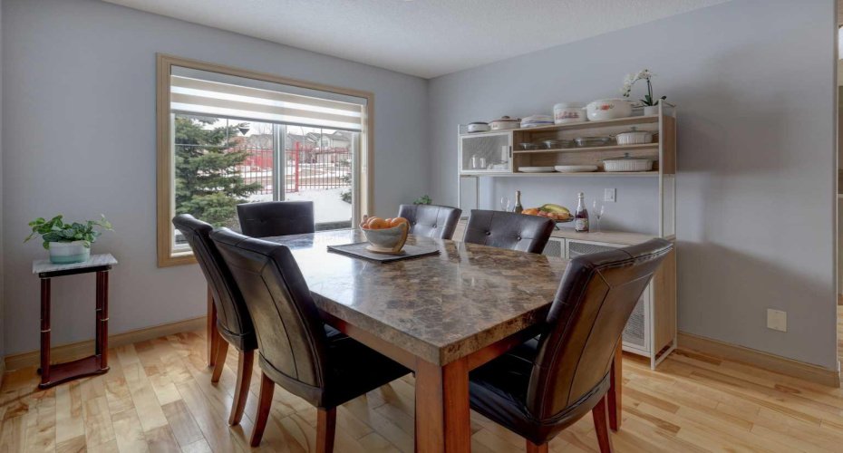 115 Rockledge Terrace, Calgary, Alberta T3G5R9, 4 Bedrooms Bedrooms, ,4 BathroomsBathrooms,Residential,For Sale,Rockledge,A2298516