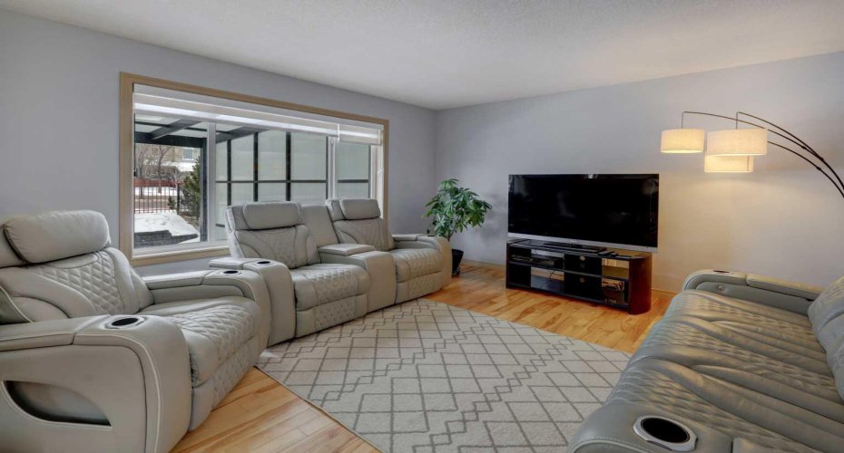 115 Rockledge Terrace, Calgary, Alberta T3G5R9, 4 Bedrooms Bedrooms, ,4 BathroomsBathrooms,Residential,For Sale,Rockledge,A2298516