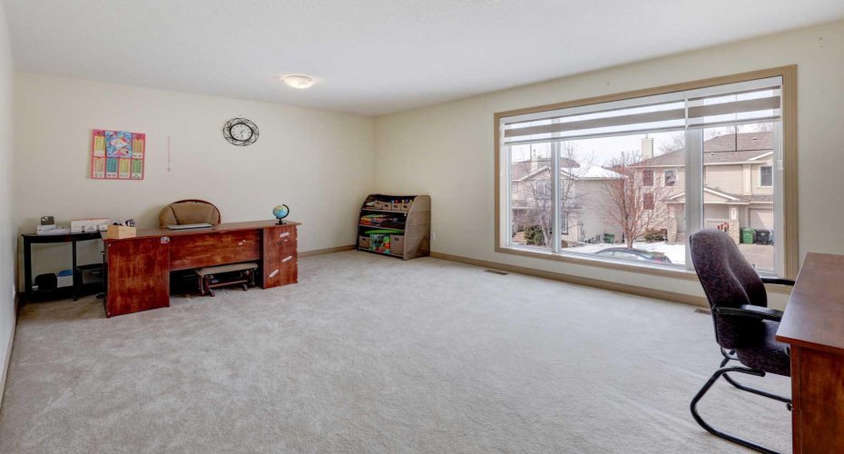 115 Rockledge Terrace, Calgary, Alberta T3G5R9, 4 Bedrooms Bedrooms, ,4 BathroomsBathrooms,Residential,For Sale,Rockledge,A2298516