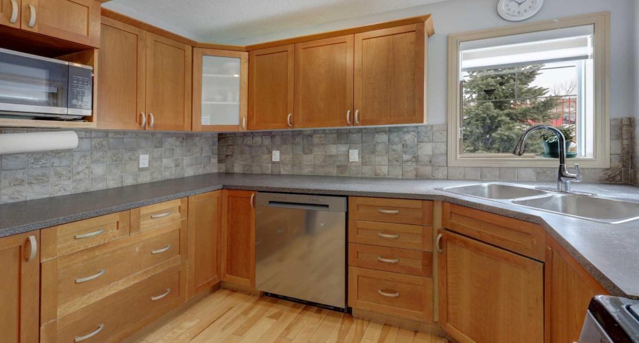 115 Rockledge Terrace, Calgary, Alberta T3G5R9, 4 Bedrooms Bedrooms, ,4 BathroomsBathrooms,Residential,For Sale,Rockledge,A2298516