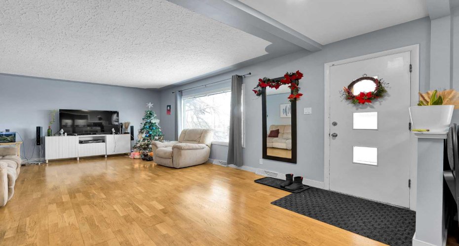 4617 Stanley Road, Calgary, Alberta T2S 2R1, 4 Bedrooms Bedrooms, ,2 BathroomsBathrooms,Residential,For Sale,Stanley,A2298778