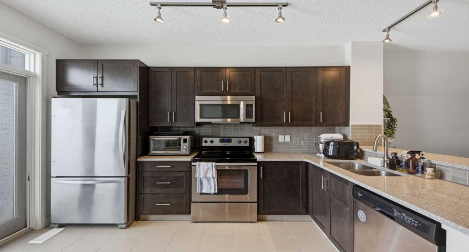 214 Nolanfield Villas, Calgary, Alberta T3R 0T9, 2 Bedrooms Bedrooms, ,3 BathroomsBathrooms,Residential,For Sale,Nolanfield,A2290432