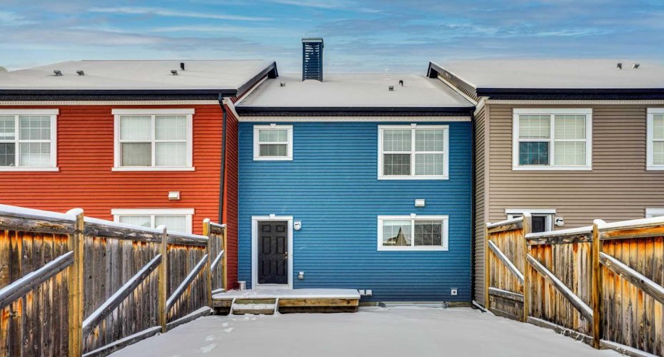 422 Legacy Village Way, Calgary, Alberta T2X 0Y8, 3 Bedrooms Bedrooms, ,3 BathroomsBathrooms,Residential,For Sale,Legacy Village,A2298005