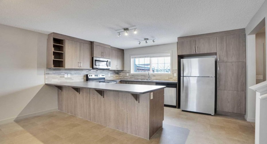 422 Legacy Village Way, Calgary, Alberta T2X 0Y8, 3 Bedrooms Bedrooms, ,3 BathroomsBathrooms,Residential,For Sale,Legacy Village,A2298005