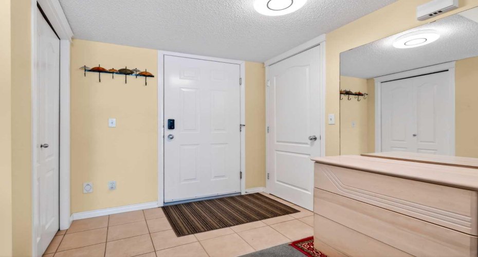 71 Country Hills Gardens, Calgary, Alberta T3K5G1, 2 Bedrooms Bedrooms, ,4 BathroomsBathrooms,Residential,For Sale,Country Hills,A2298419
