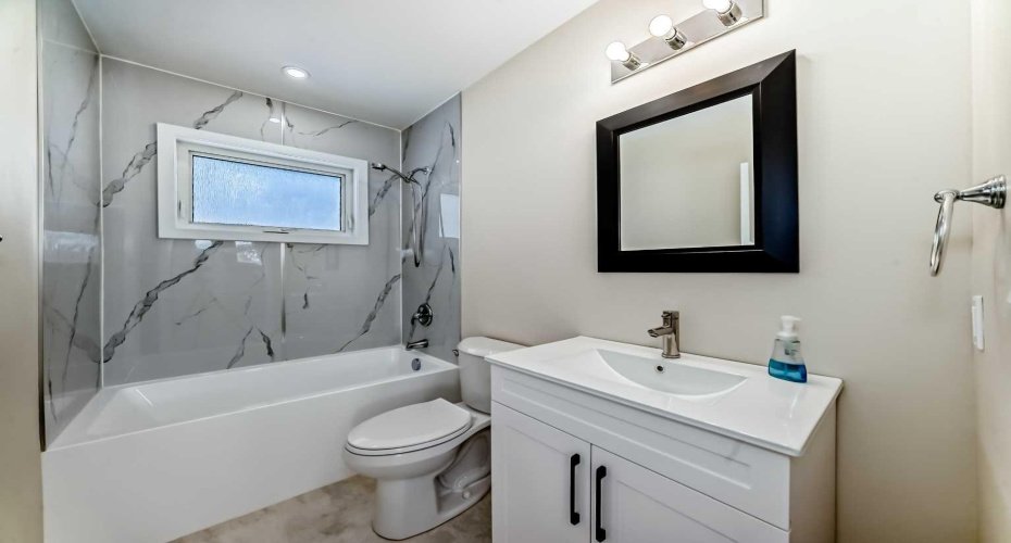 2007 Cottonwood Crescent, Calgary, Alberta T2B1B9, 3 Bedrooms Bedrooms, ,1 BathroomBathrooms,Residential,For Sale,Cottonwood,A2298812