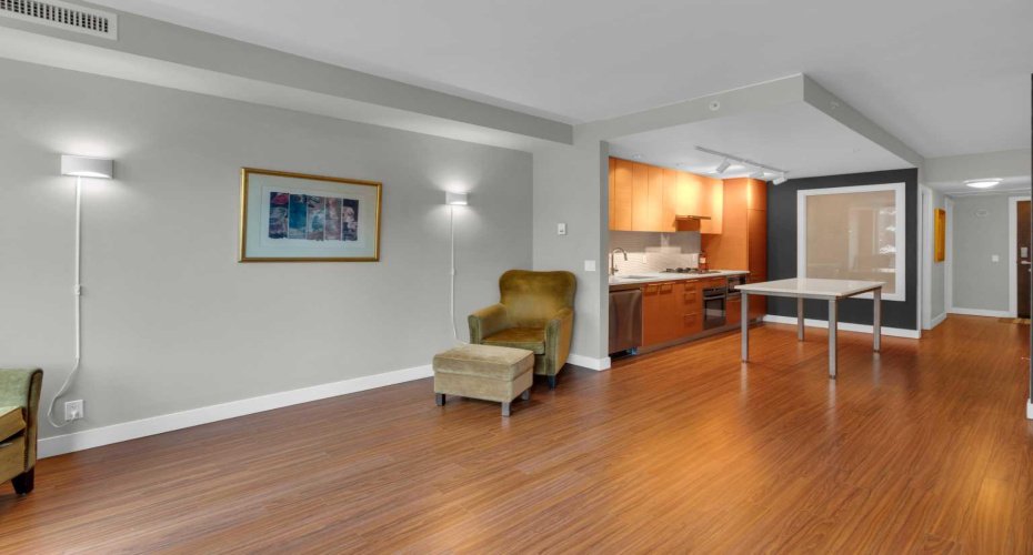222 Riverfront Avenue, Calgary, Alberta T2P0X2, 2 Bedrooms Bedrooms, ,2 BathroomsBathrooms,Residential,For Sale,Riverfront,A2298204