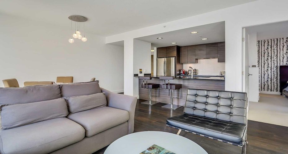 1500 7 Street, Calgary, Alberta T2R 1A7, 2 Bedrooms Bedrooms, ,2 BathroomsBathrooms,Residential,For Sale,7,A2298332