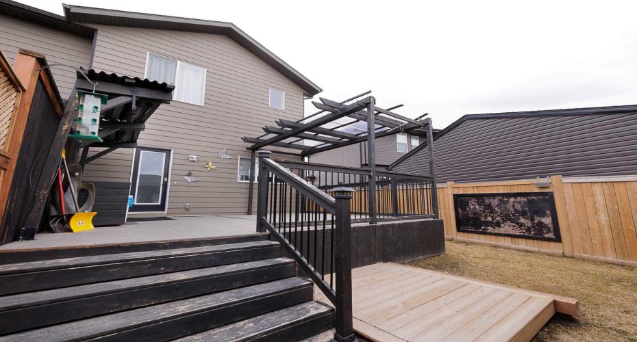 134 Walgrove Drive, Calgary, Alberta T2X 2H6, 4 Bedrooms Bedrooms, ,3 BathroomsBathrooms,Residential,For Sale,Walgrove,A2298427