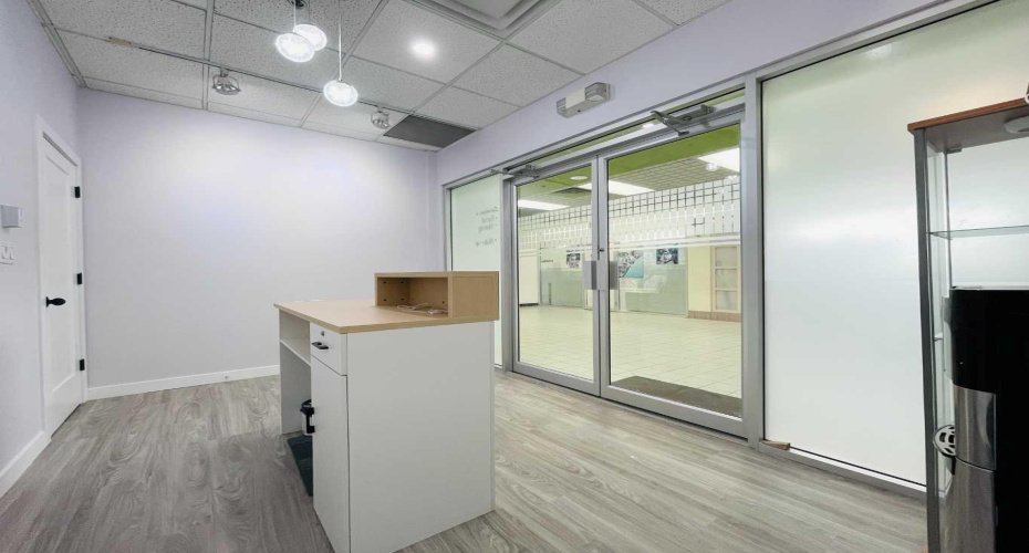 1623 Centre Street, Calgary, Alberta T2E 8S7, ,Commercial,For Sale,Centre,A2298580