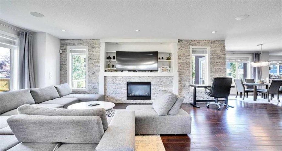 172 Kinniburgh Way, Chestermere, Alberta T1X 0R8, 6 Bedrooms Bedrooms, ,4 BathroomsBathrooms,Residential,For Sale,Kinniburgh,A2298667